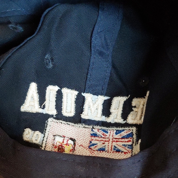 Triangl Swimwear Navy BERMUDA 1609 Cap - Picture 4 of 4